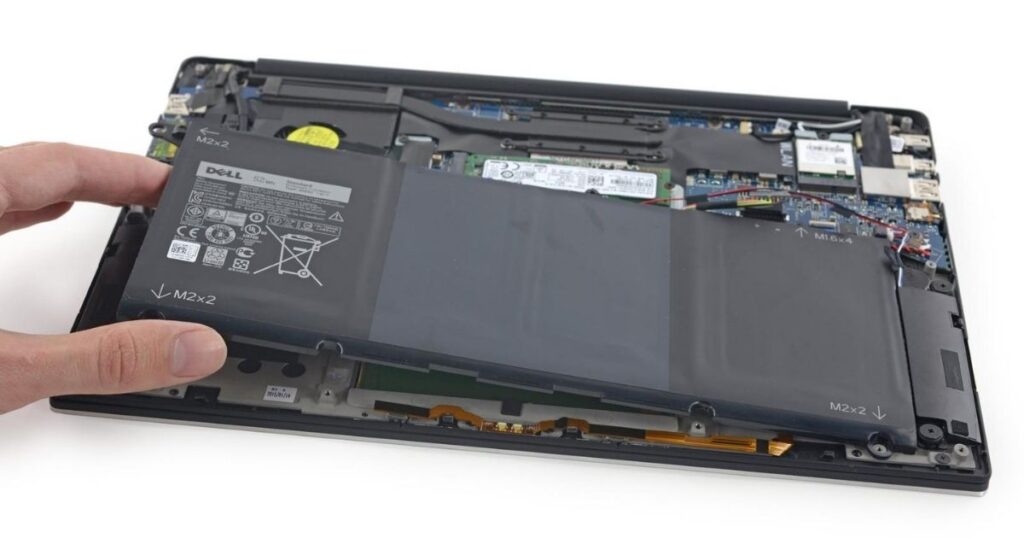 Benefits of Replacing Your Laptop Battery